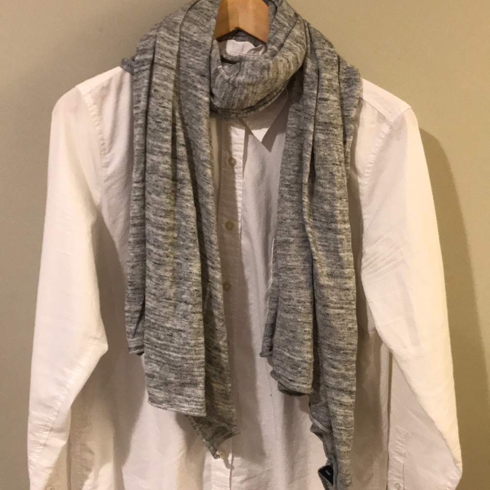 ❌SOLD❌NWOT {GAP} Oversized Sweater Scarf